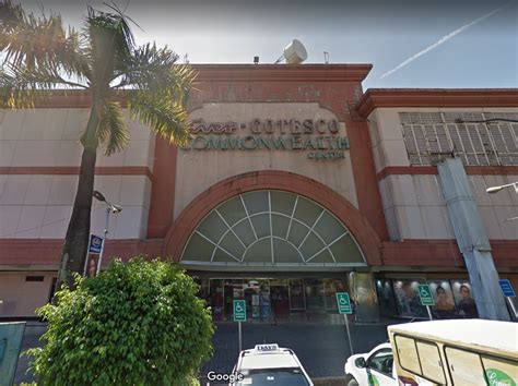 Shops in / near Ever Gotesco Commonwealth .